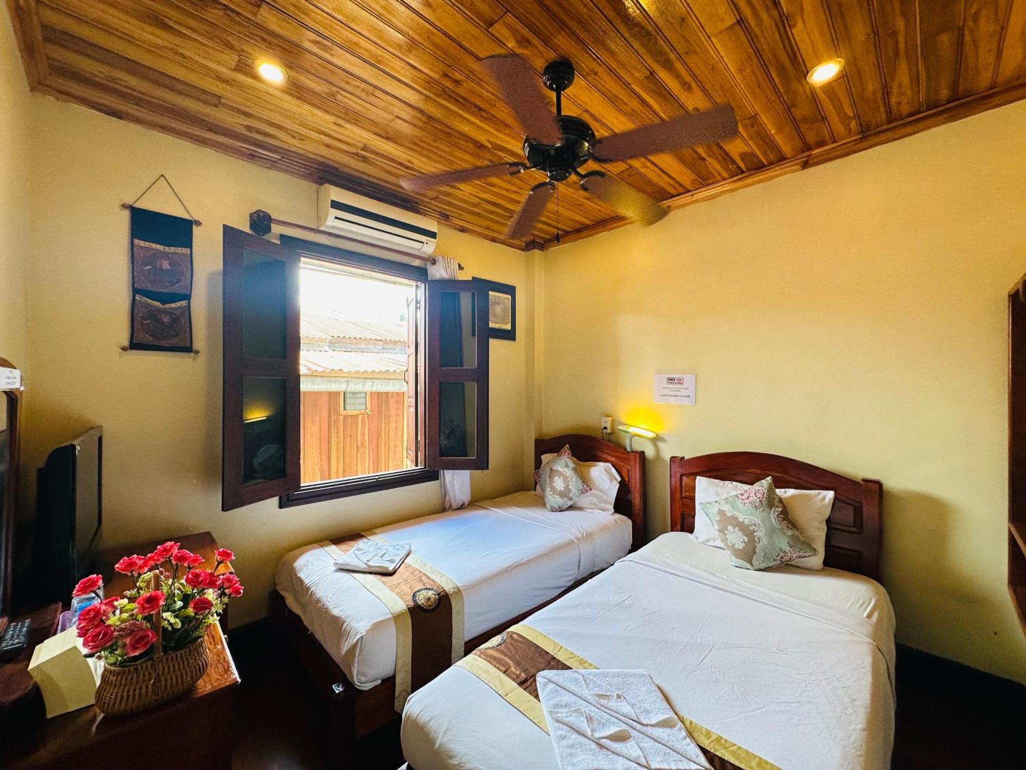 Anisa Mekong Riverside Villa Luang Prabang Exterior photo